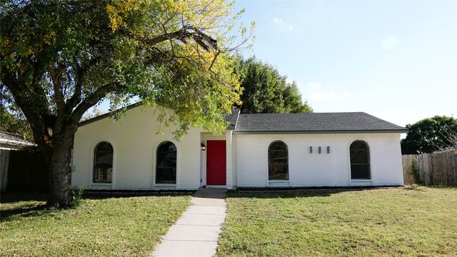 2009 Clark Trail, Grand Prairie, TX 75052