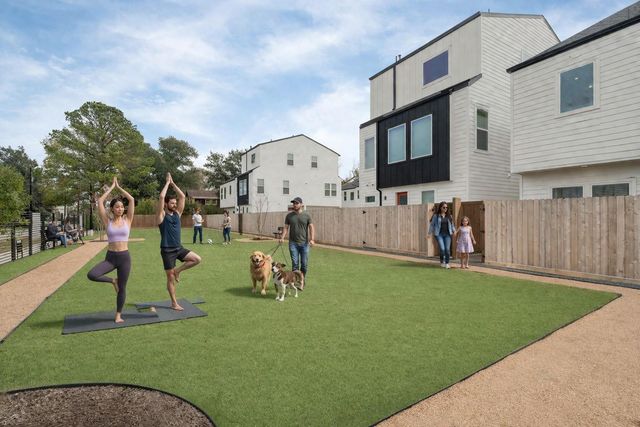 4746 Martin Hill Street, Houston, TX 77018