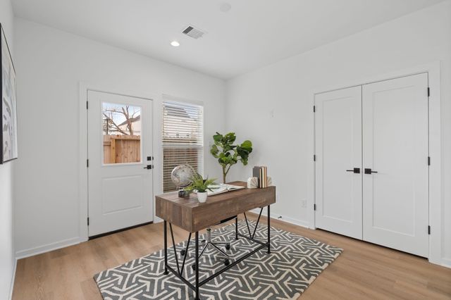 4746 Martin Hill Street, Houston, TX 77018