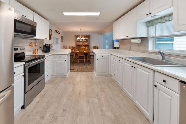 9273 SW Mary Drive, Stuart, FL 34997