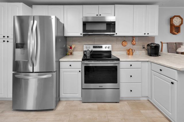 9273 SW Mary Drive, Stuart, FL 34997