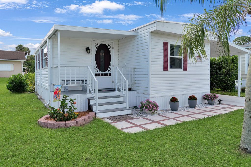 9273 SW Mary Drive, Stuart, FL 34997