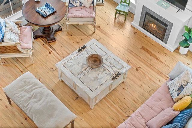 986 Peachtree, Gilchrist, TX 77617
