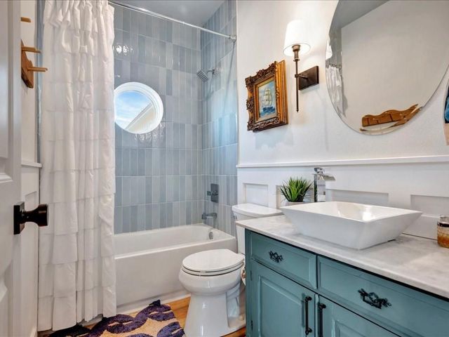 986 Peachtree, Gilchrist, TX 77617