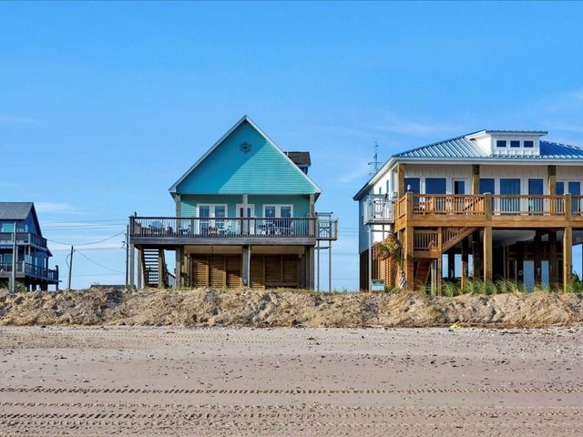 986 Peachtree, Gilchrist, TX 77617