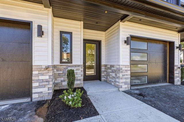 617 Lincoln St, Linden City, NJ 07036