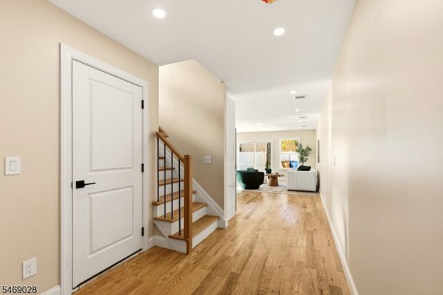 617 Lincoln St, Linden City, NJ 07036
