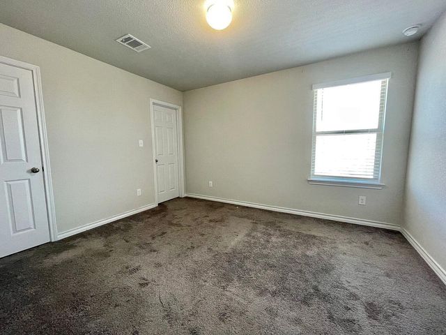 218 Boxwood DR, Buda, TX 78610