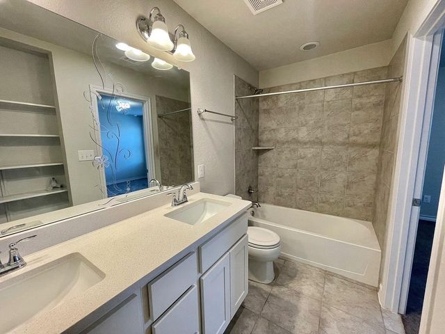 218 Boxwood DR, Buda, TX 78610