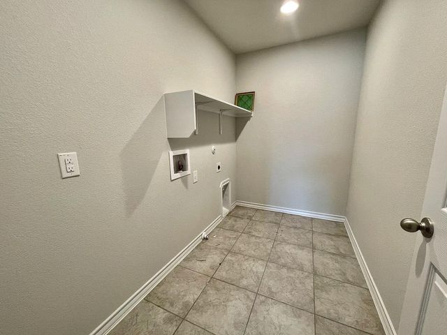 218 Boxwood DR, Buda, TX 78610