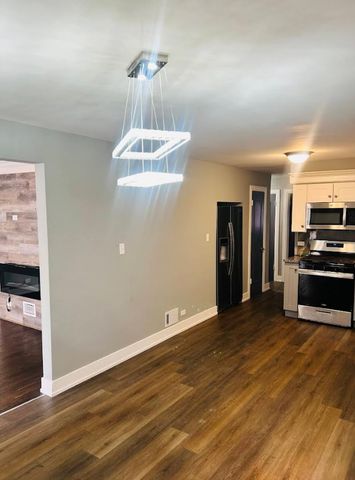 7946 S Peoria Street 1, Chicago, IL 60620