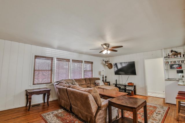 2407 32nd Street, Lubbock, TX 79411