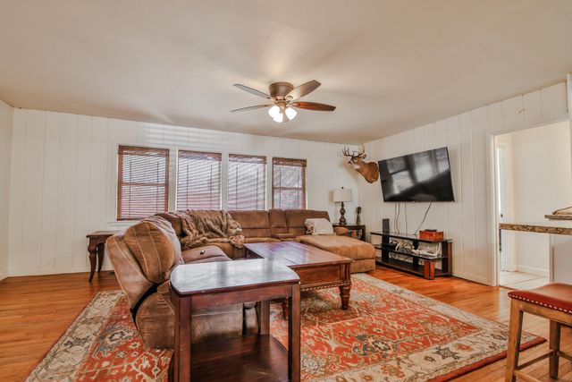 2407 32nd Street, Lubbock, TX 79411