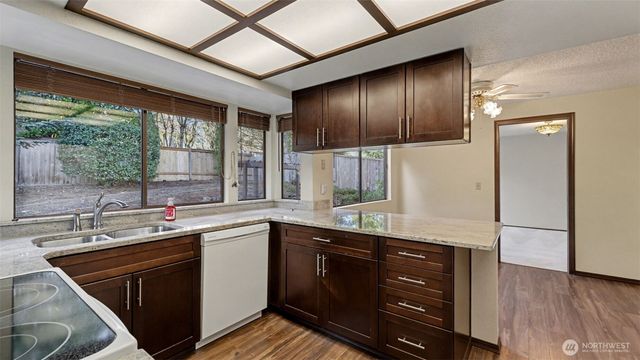 16641 160TH Place SE, Renton, WA 98058