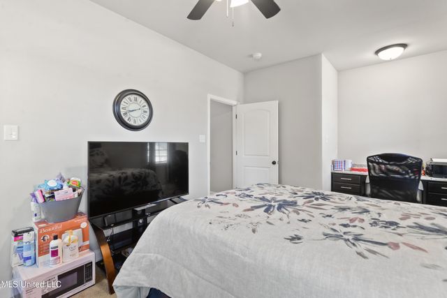 836 Reunion Place Circle, Biloxi, MS 39532