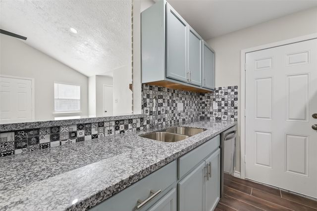 16613 Gold Ridge Lane, Houston, TX 77053