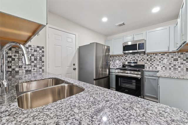 16613 Gold Ridge Lane, Houston, TX 77053