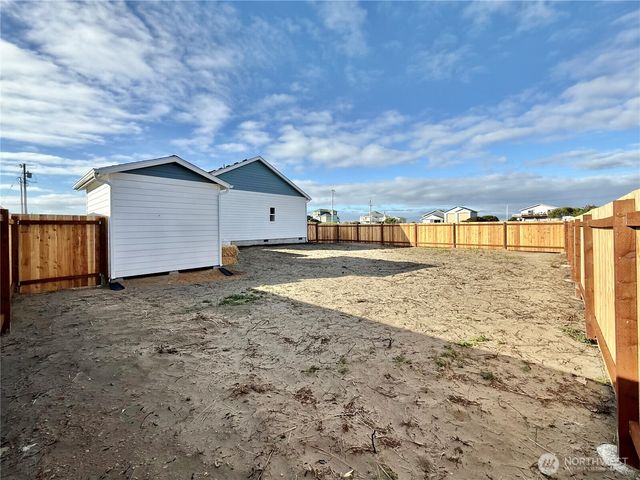 1158 Glendale Court SW, Ocean Shores, WA 98569