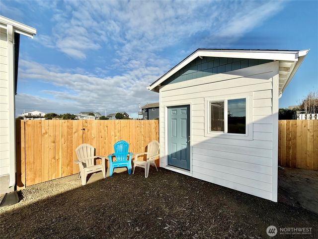 1158 Glendale Court SW, Ocean Shores, WA 98569