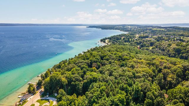 00 Center Road, Traverse City, MI 49686