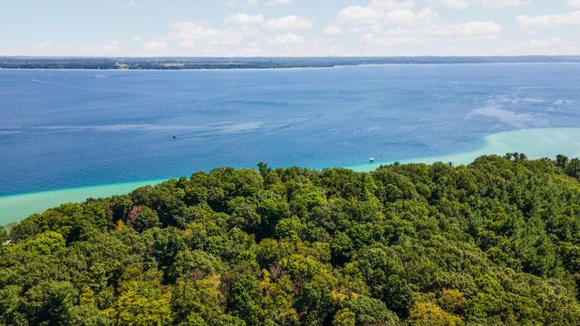 00 Center Road, Traverse City, MI 49686