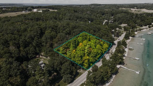 00 Center Road, Traverse City, MI 49686