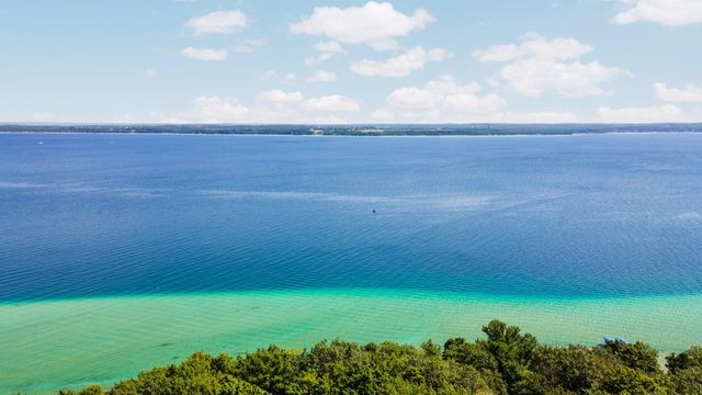 00 Center Road, Traverse City, MI 49686