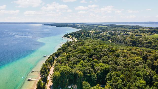 00 Center Road, Traverse City, MI 49686