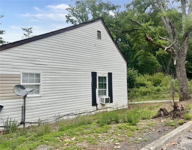 301 Hammett Street, Honea Path, SC 29654
