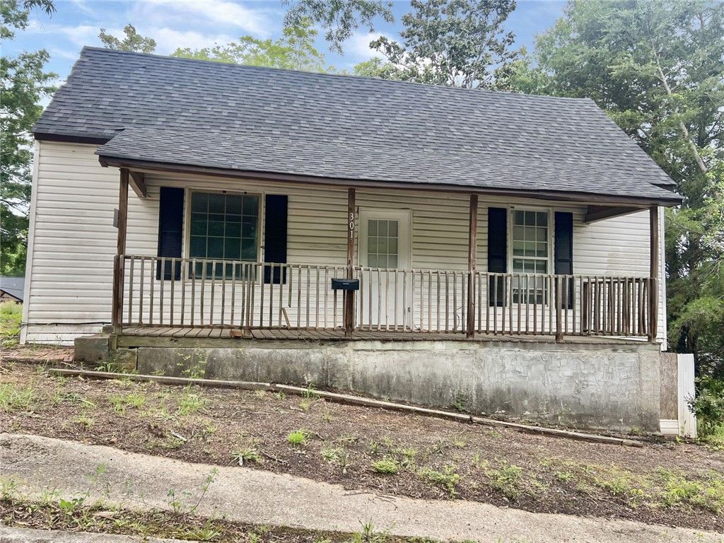 301 Hammett Street, Honea Path, SC 29654