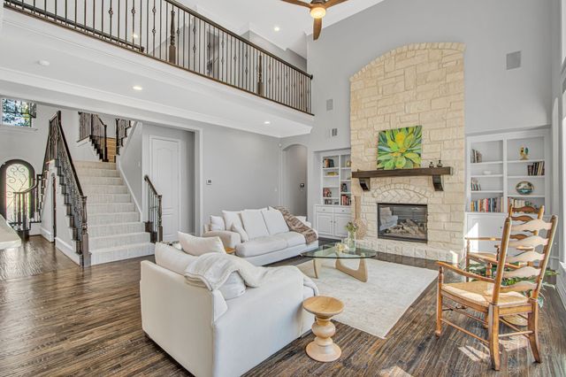 2104 Beachview Drive, Flower Mound, TX 75022