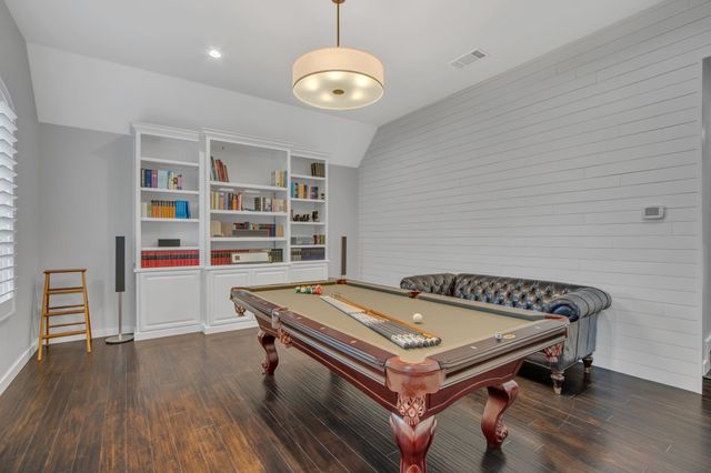 2104 Beachview Drive, Flower Mound, TX 75022