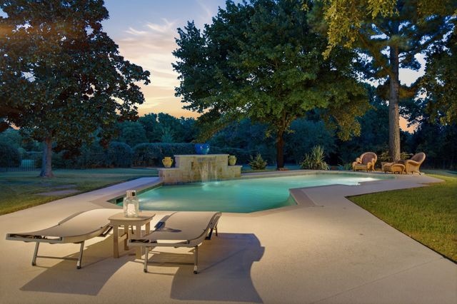 2104 Beachview Drive, Flower Mound, TX 75022