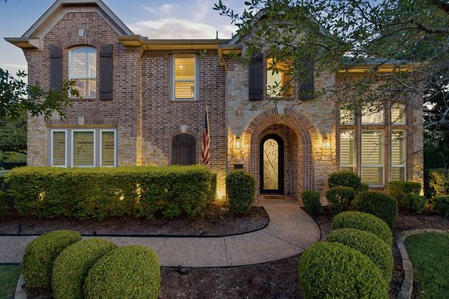 2104 Beachview Drive, Flower Mound, TX 75022