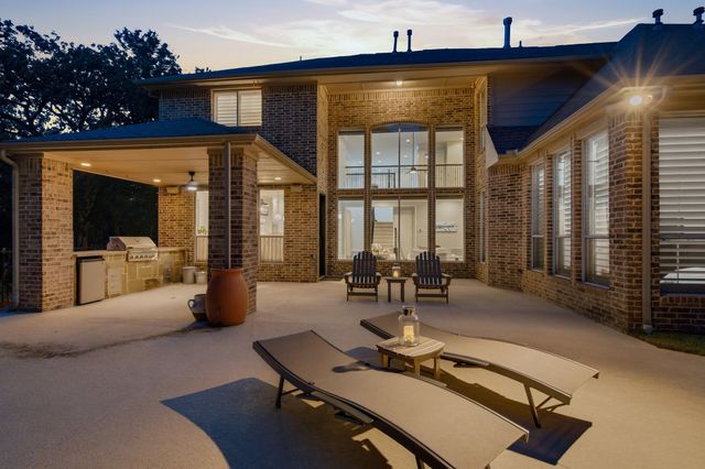 2104 Beachview Drive, Flower Mound, TX 75022