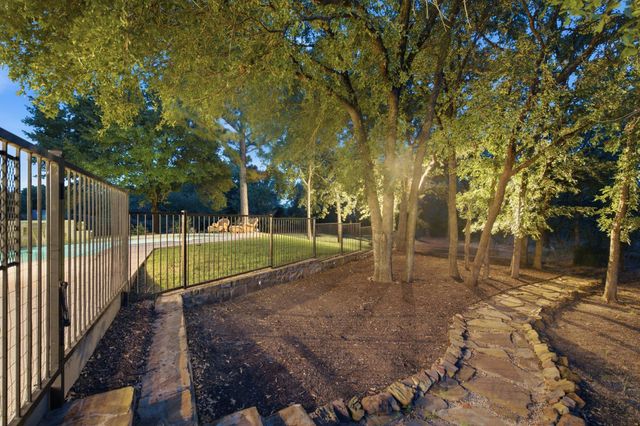 2104 Beachview Drive, Flower Mound, TX 75022