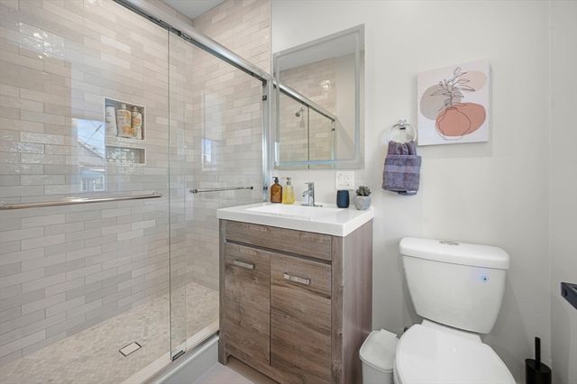 21 Bolton St. 2, Waltham, MA 02453