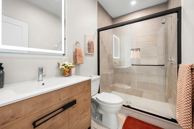 21 Bolton St. 2, Waltham, MA 02453
