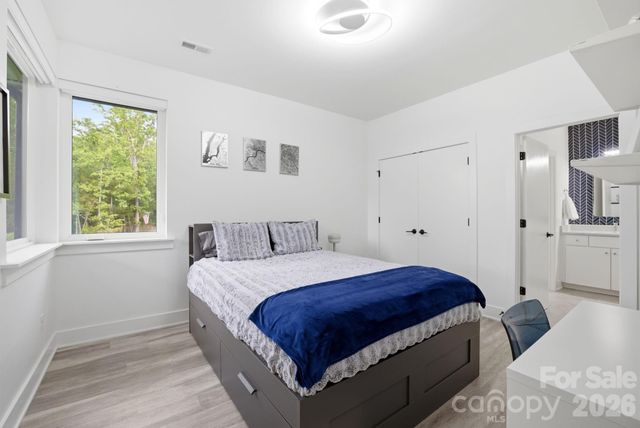 4004 Oldstone Forest Drive, Waxhaw, NC 28173