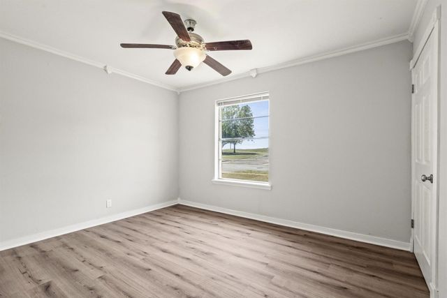 810 S Western Hills Drive, Howe, TX 75459