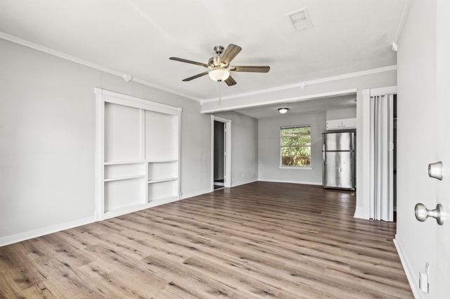 810 S Western Hills Drive, Howe, TX 75459