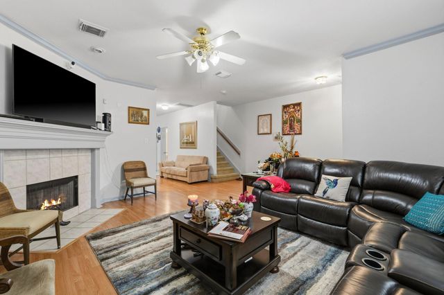 13673 Garden Grove Court 275, Houston, TX 77082