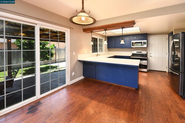 11 Encina Pl, Pittsburg, CA 94565