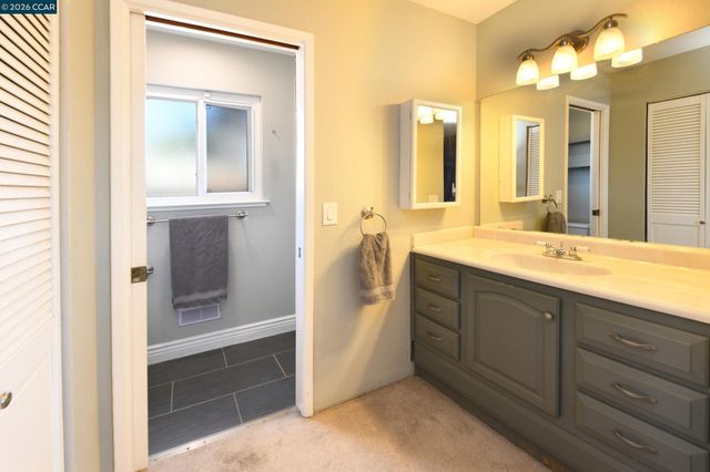 11 Encina Pl, Pittsburg, CA 94565