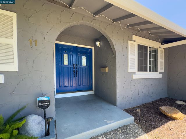11 Encina Pl, Pittsburg, CA 94565