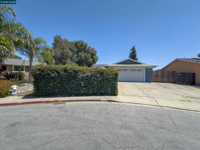 11 Encina Pl, Pittsburg, CA 94565