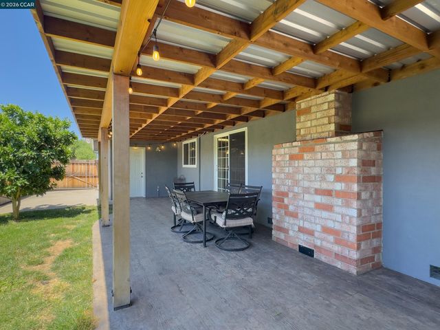 11 Encina Pl, Pittsburg, CA 94565