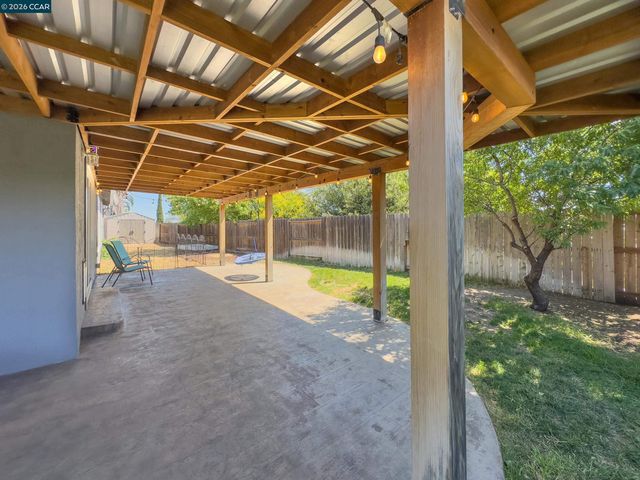 11 Encina Pl, Pittsburg, CA 94565