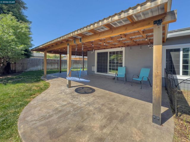 11 Encina Pl, Pittsburg, CA 94565