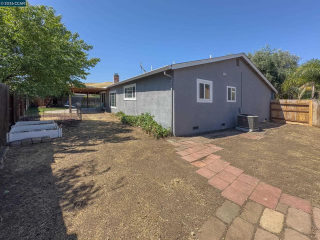 11 Encina Pl, Pittsburg, CA 94565